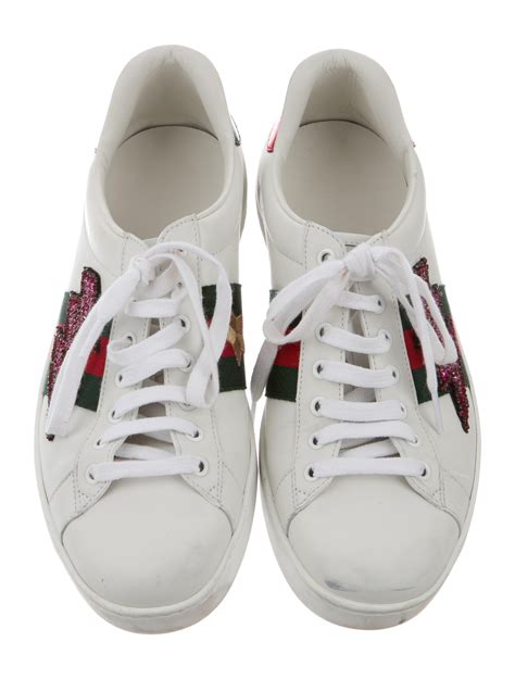 embroidered gucci sneakers